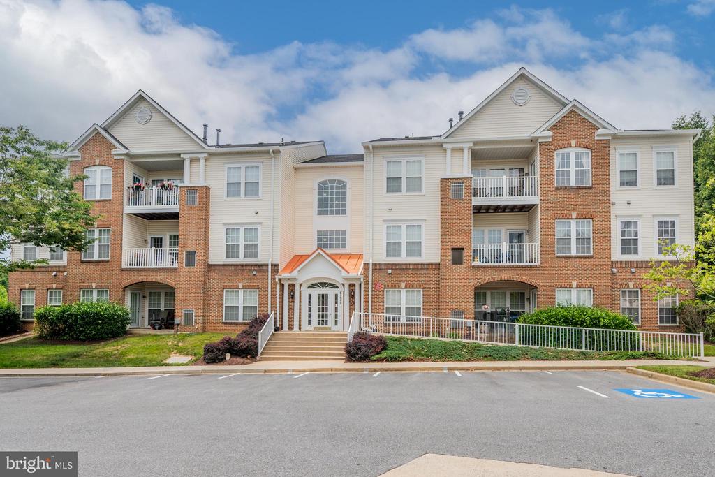 6220 GLEN VALLEY TERRACE 3G