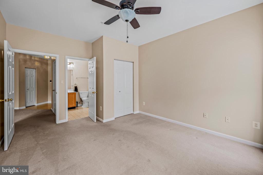 6220 GLEN VALLEY TERRACE 3G