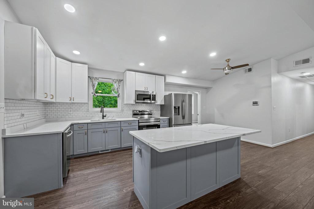 2816 BALLENGER CREEK PIKE