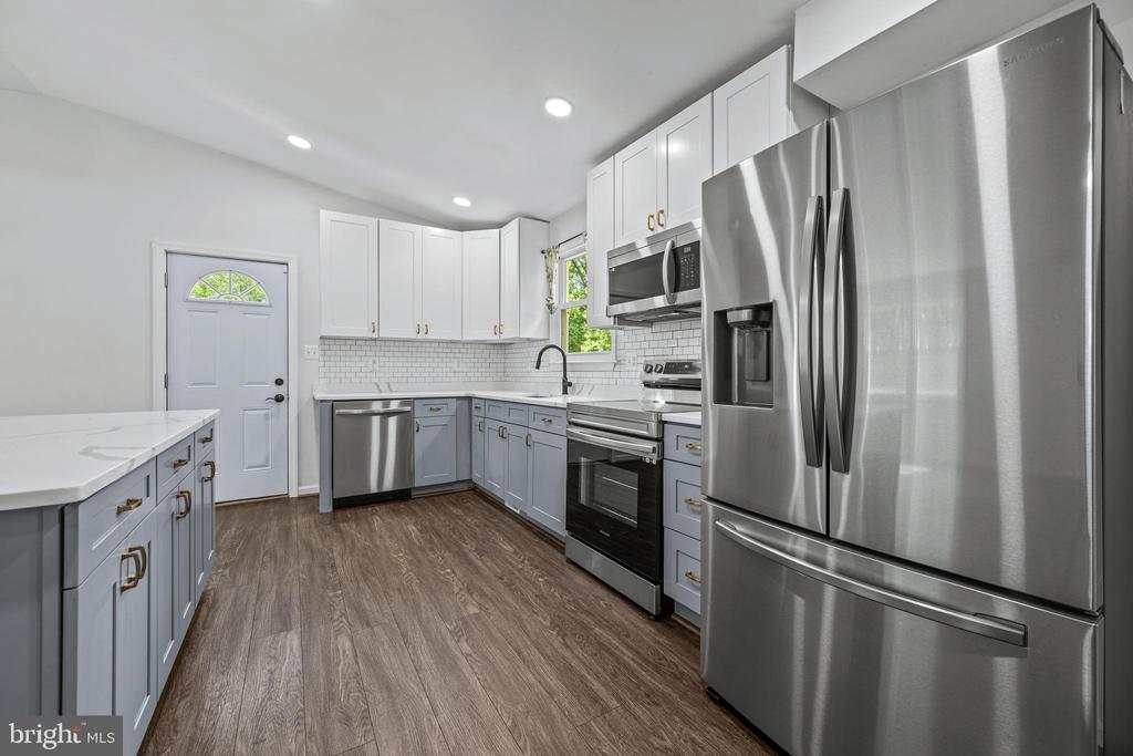 2816 BALLENGER CREEK PIKE
