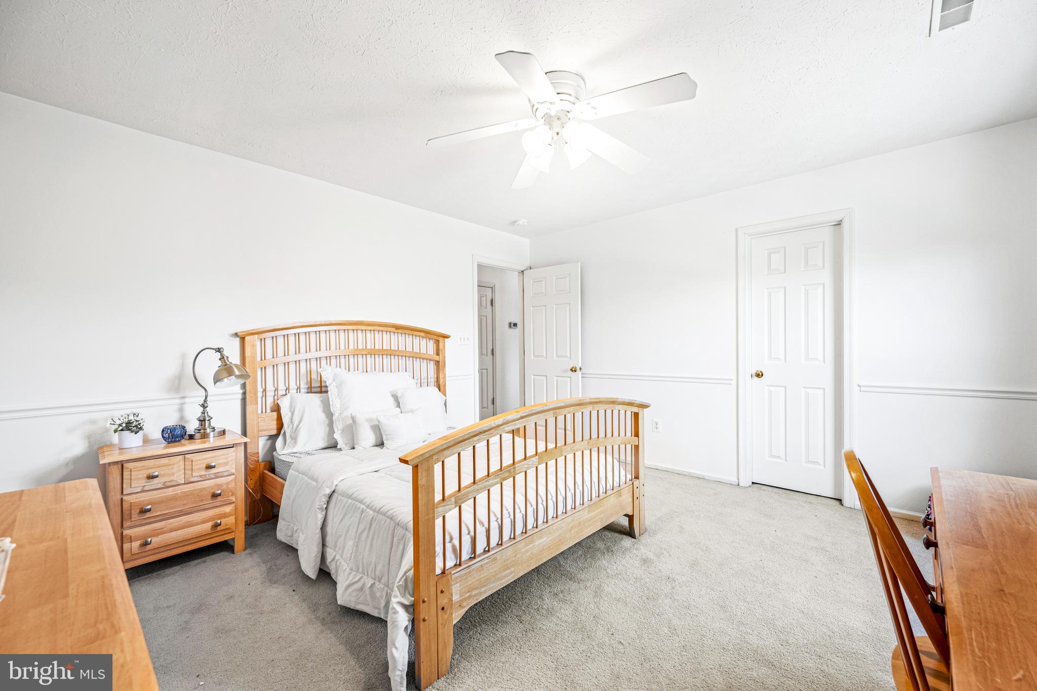 207 Holstein Ct