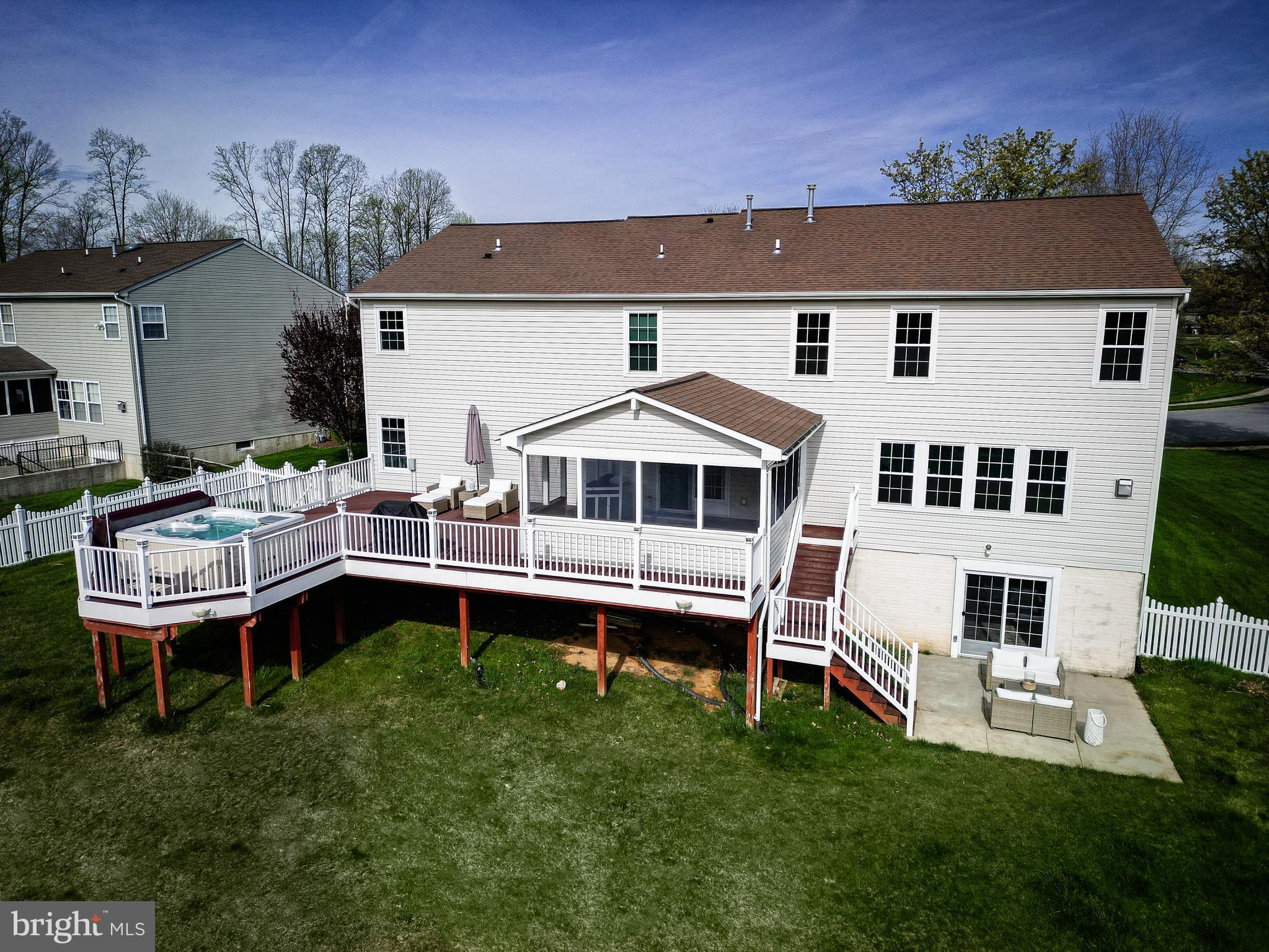 207 Holstein Ct