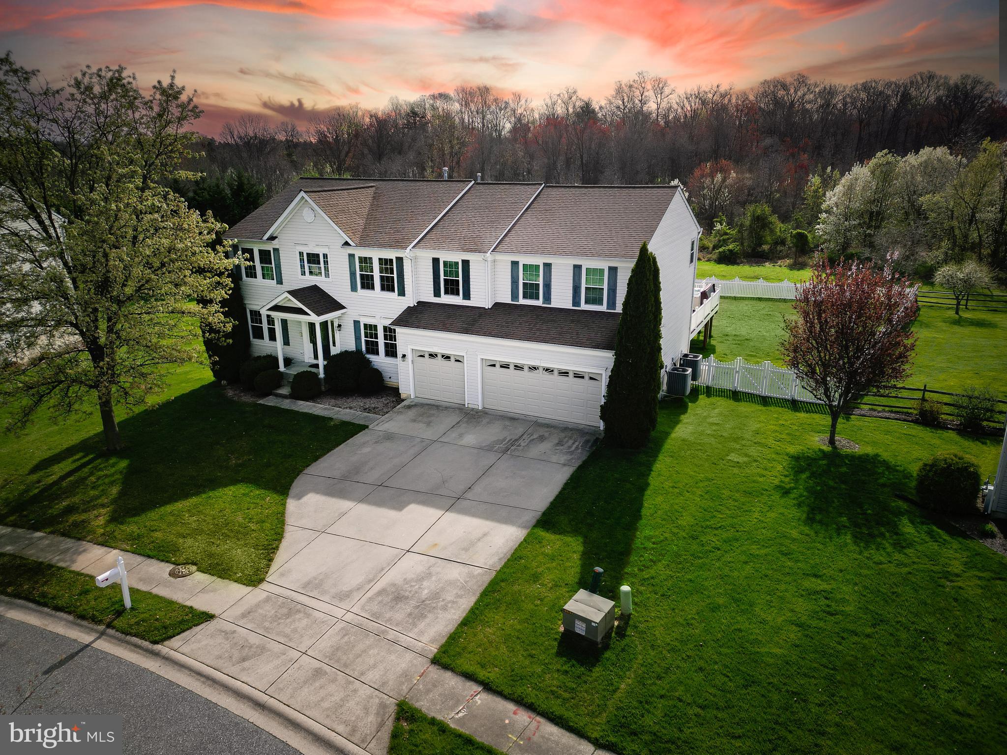 207 Holstein Ct