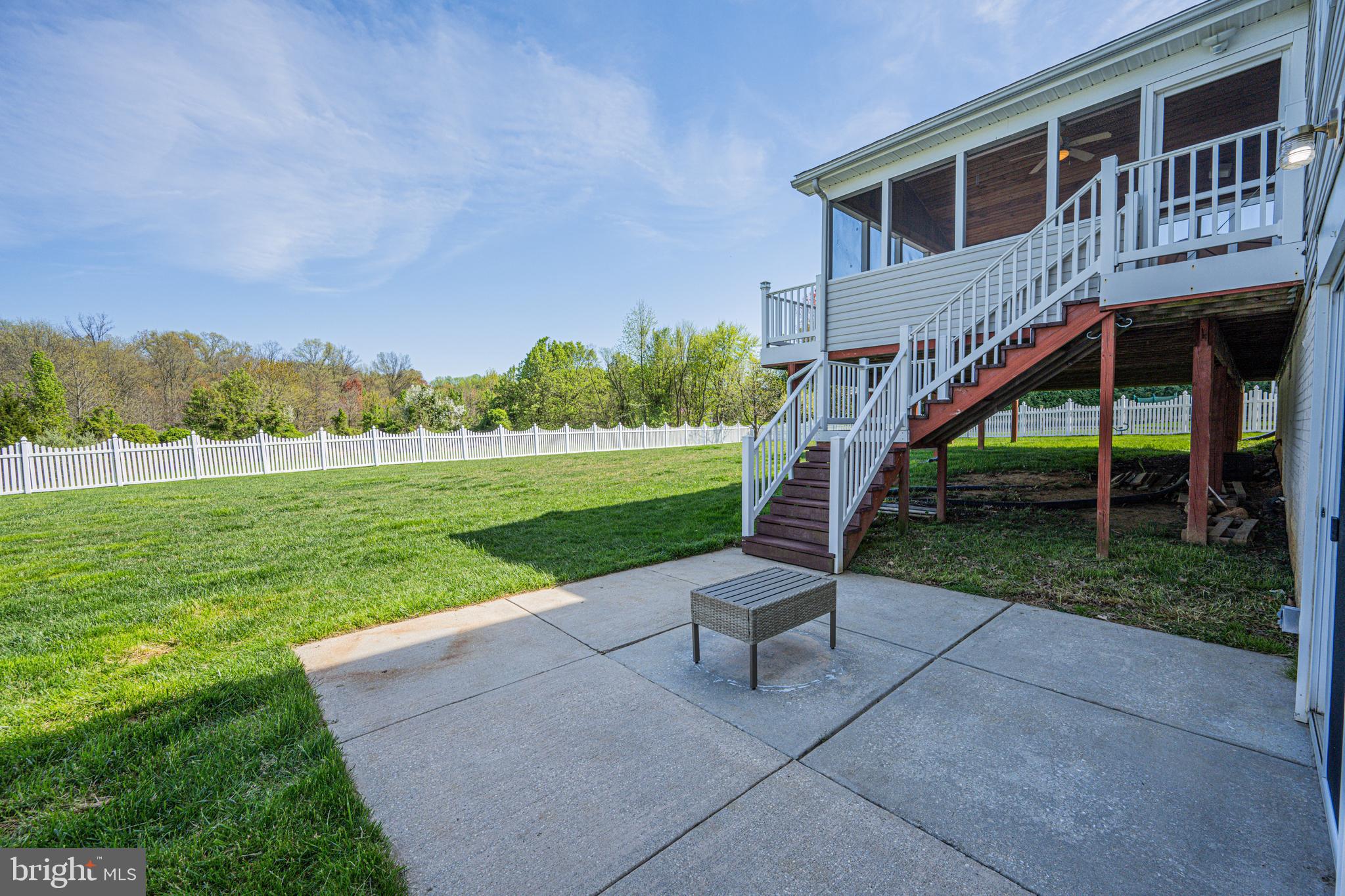 207 Holstein Ct