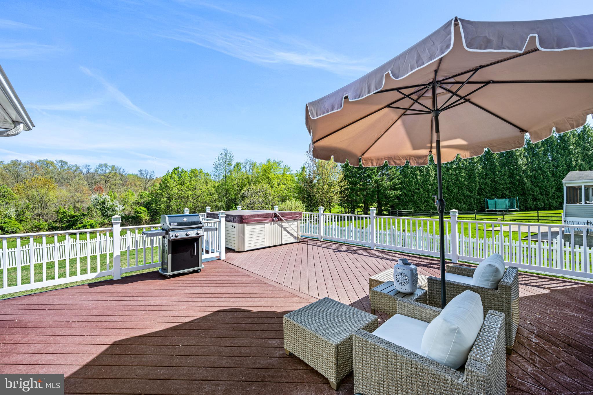 207 Holstein Ct
