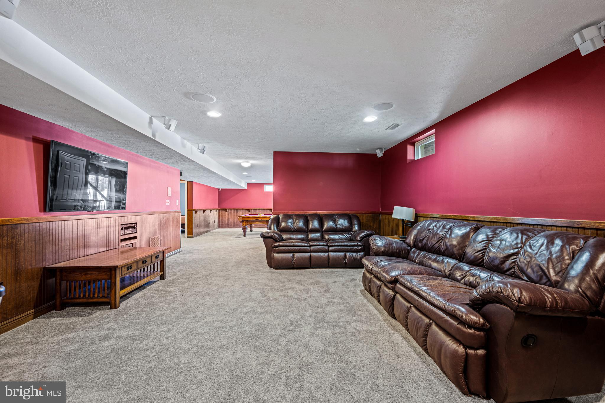 207 Holstein Ct