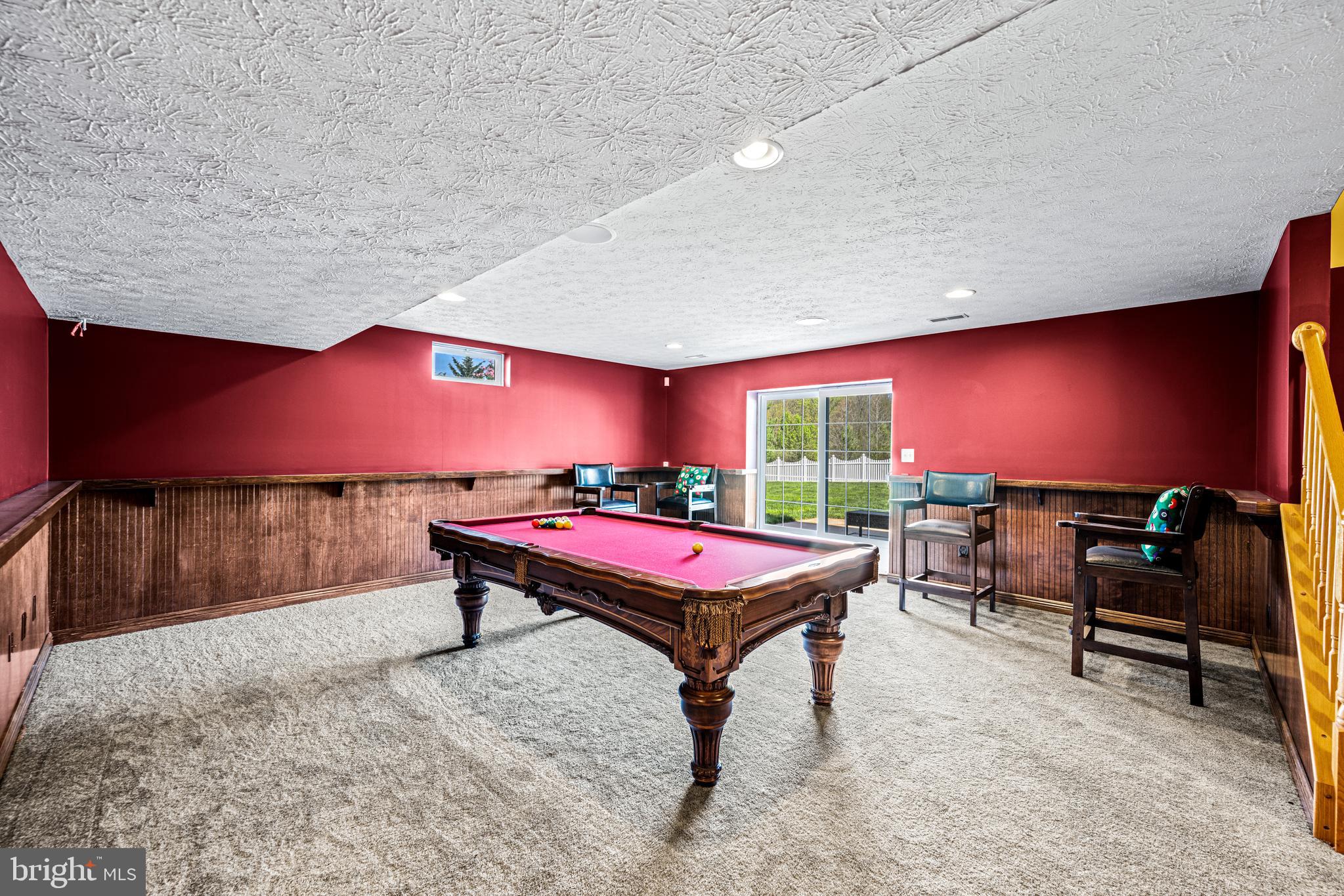 207 Holstein Ct