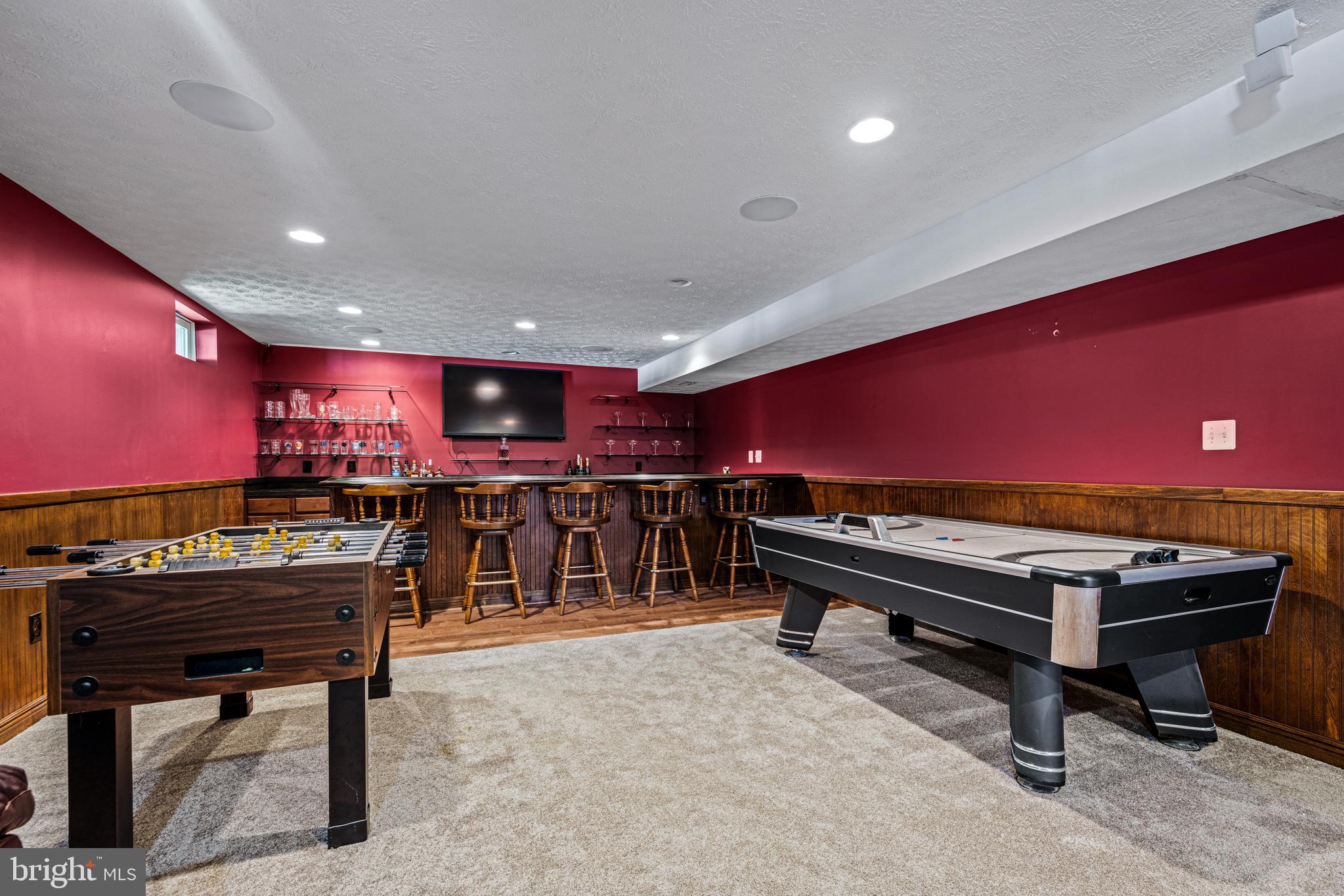 207 Holstein Ct