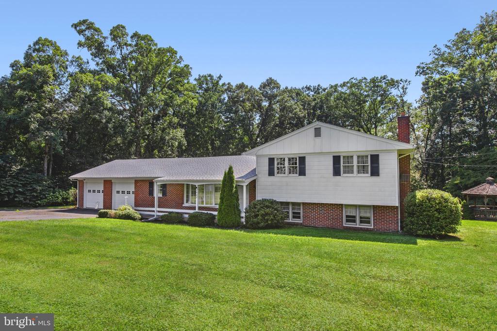 2402 BEVERLY DRIVE