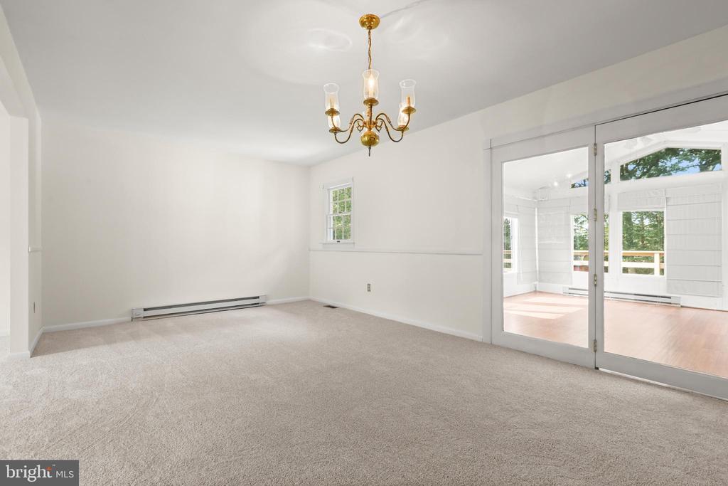 2402 BEVERLY DRIVE