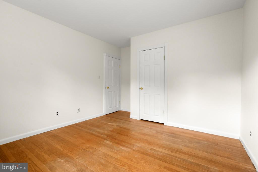 2402 BEVERLY DRIVE