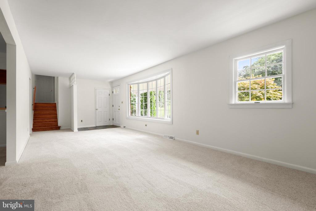 2402 BEVERLY DRIVE