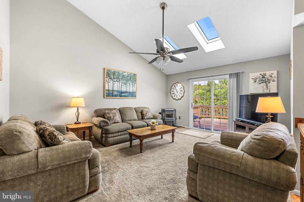 900 HAMBURG DRIVE