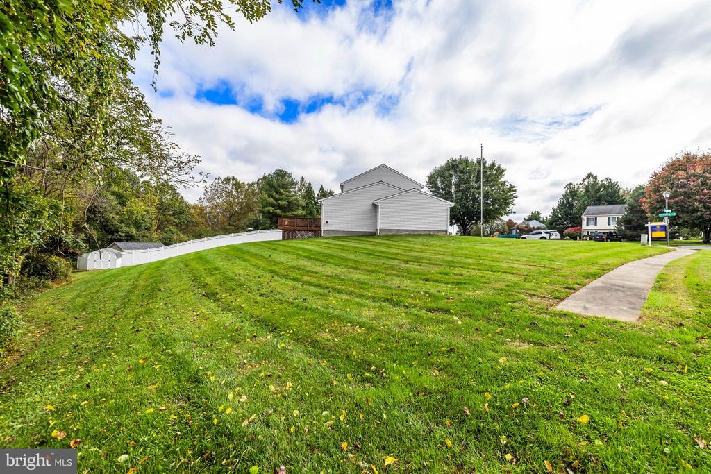 900 HAMBURG DRIVE