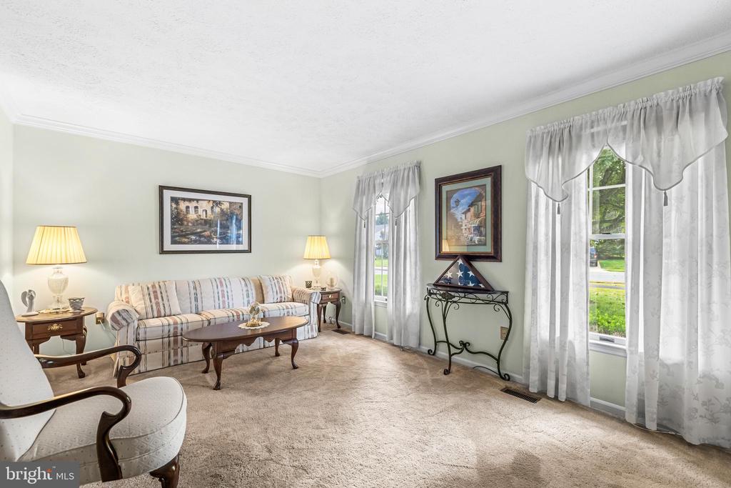 900 HAMBURG DRIVE