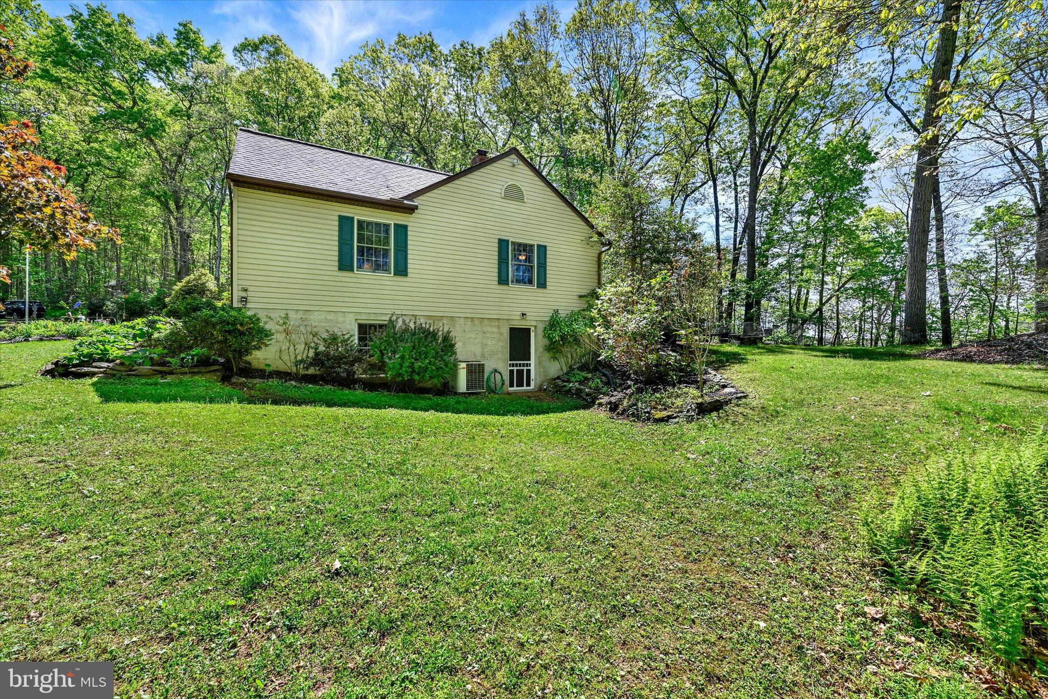 3213 GREEN ROAD