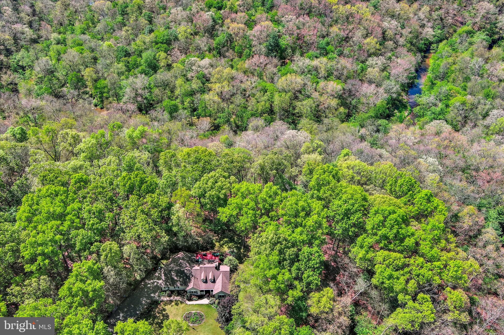 3213 GREEN ROAD