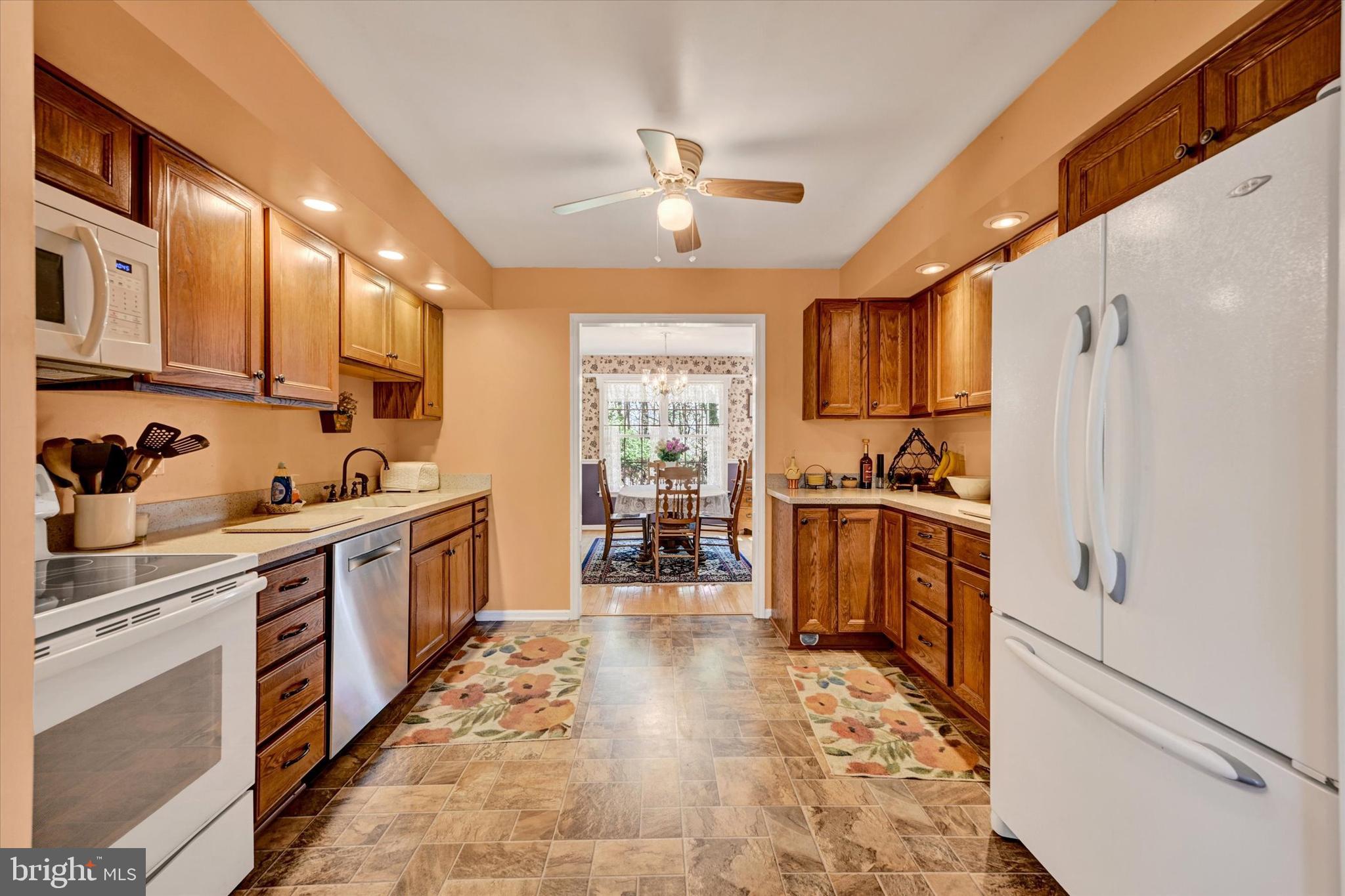 3213 GREEN ROAD