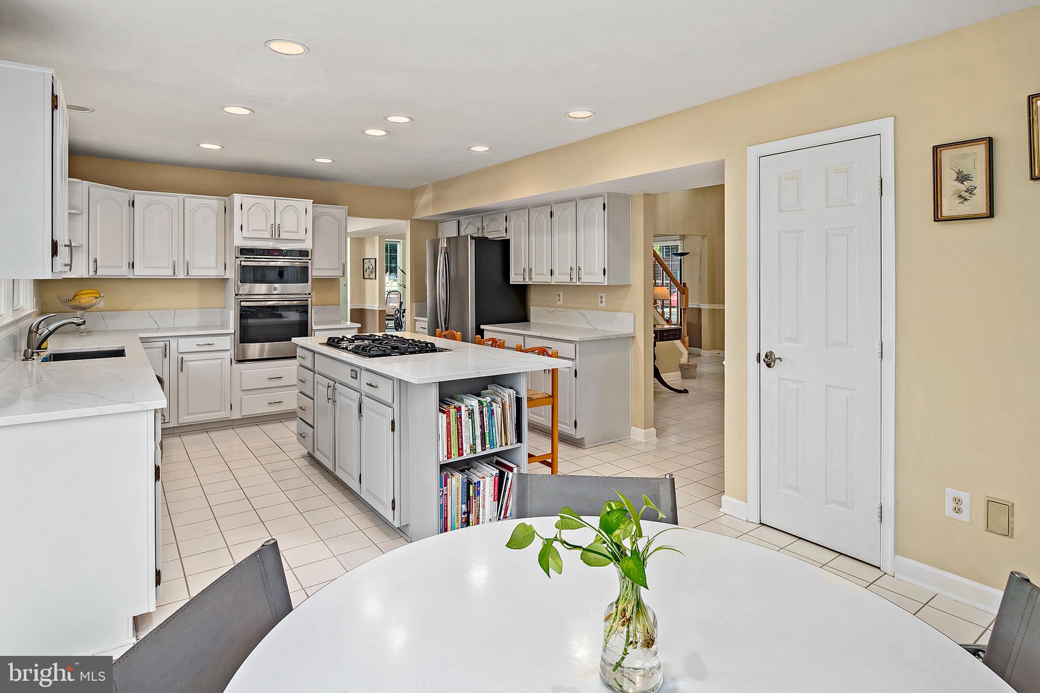 3109 NESTLING PINE COURT