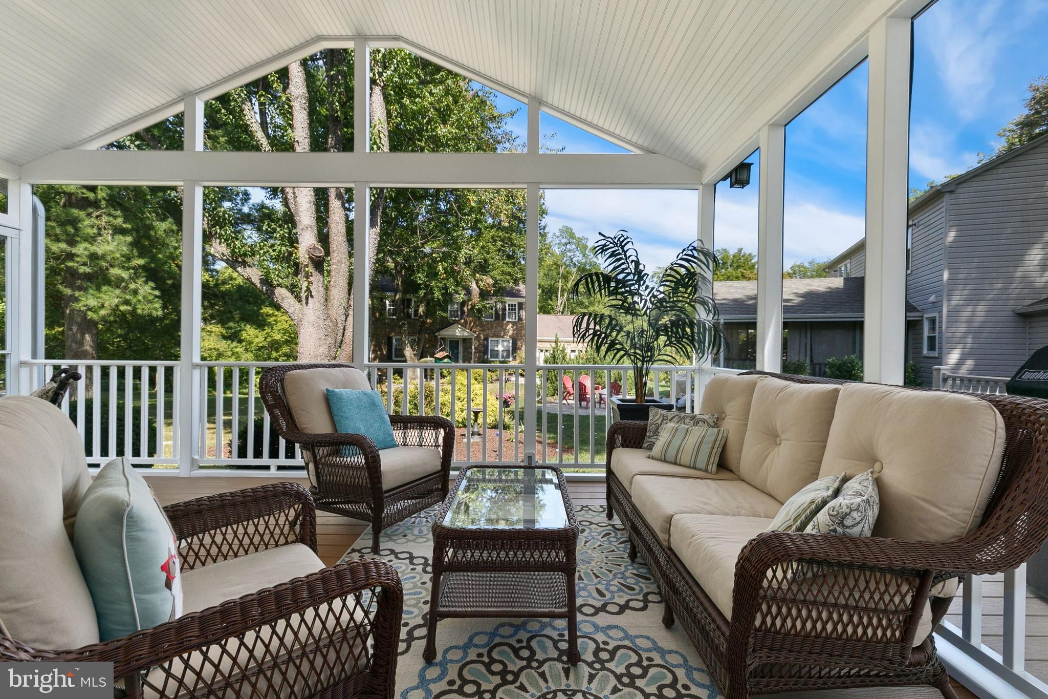 6901 Rawhide RIDGE