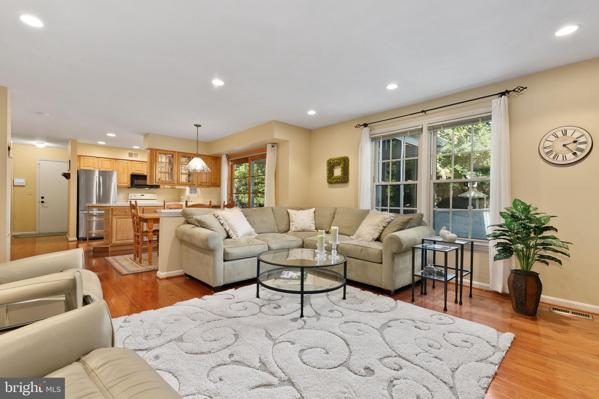 6901 Rawhide RIDGE