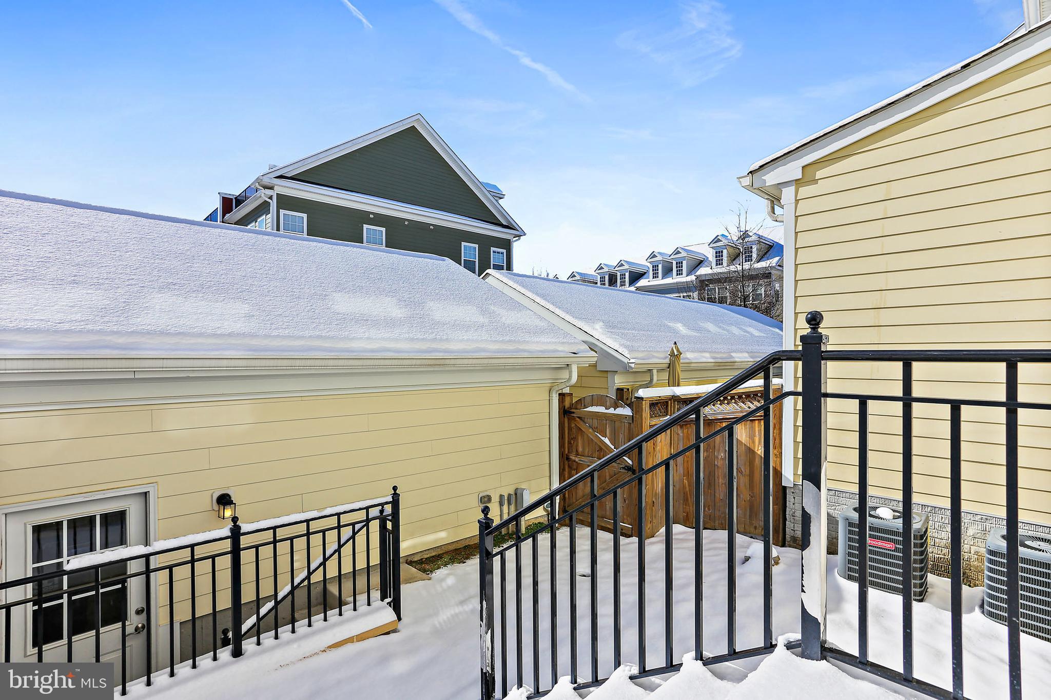 5807 Duncan Dr