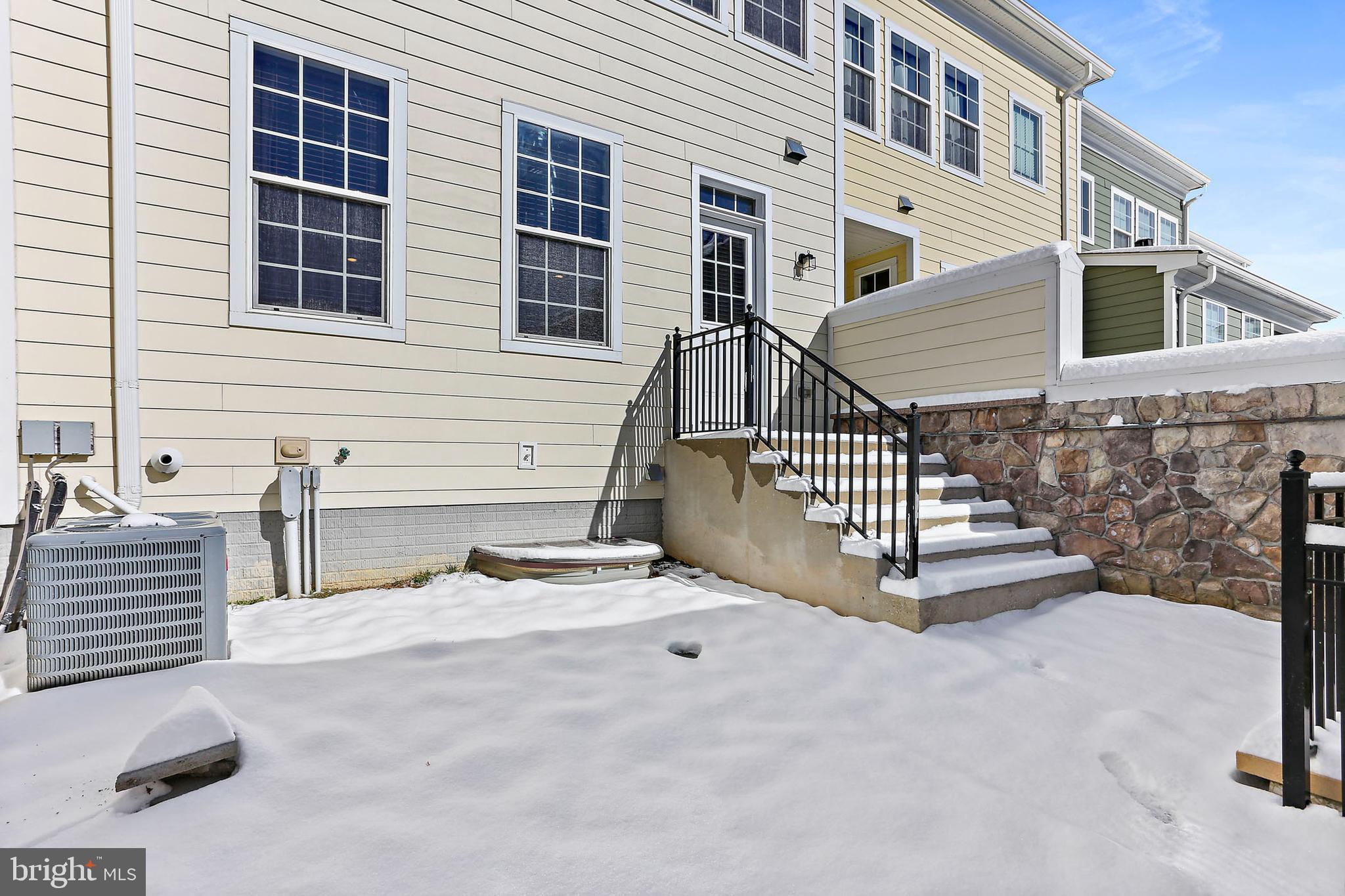 5807 Duncan Dr