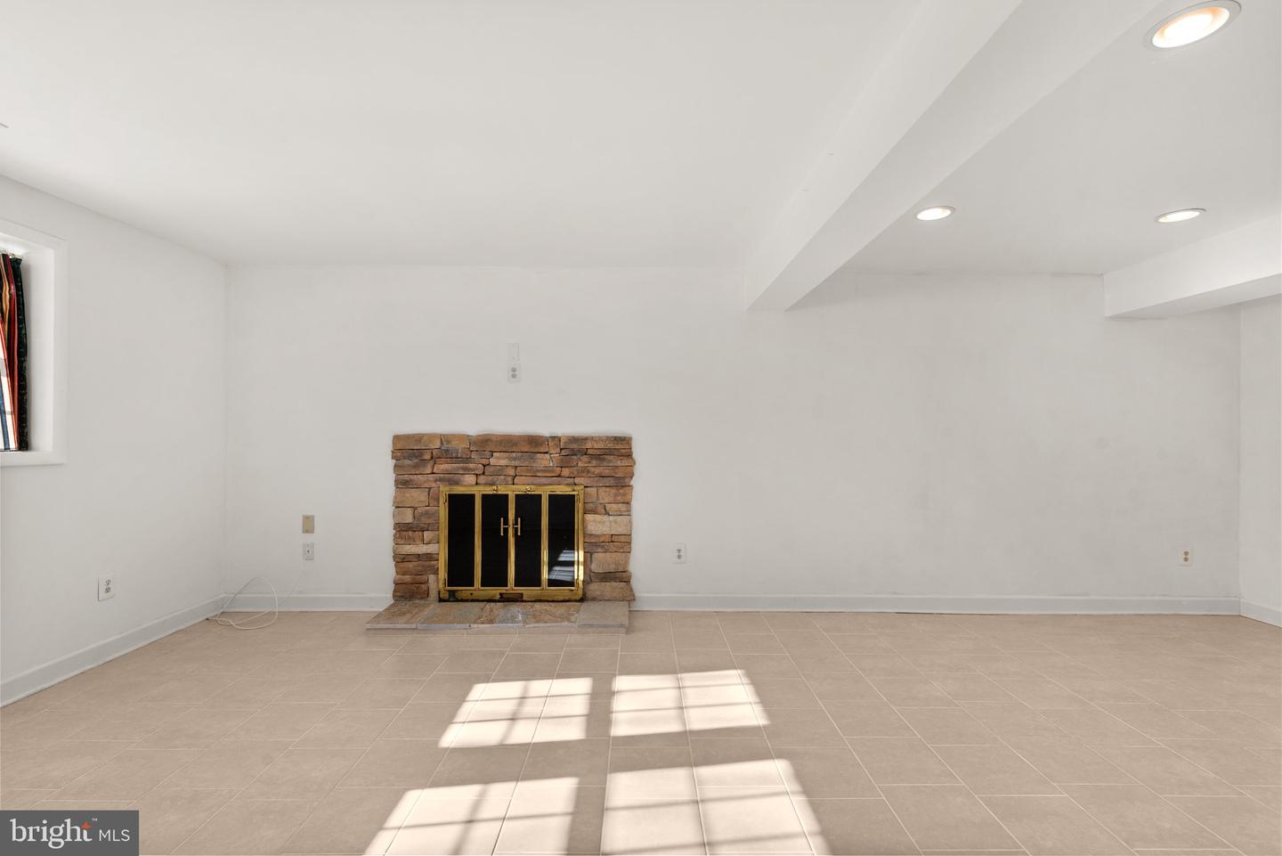 5638 Sheerock Court