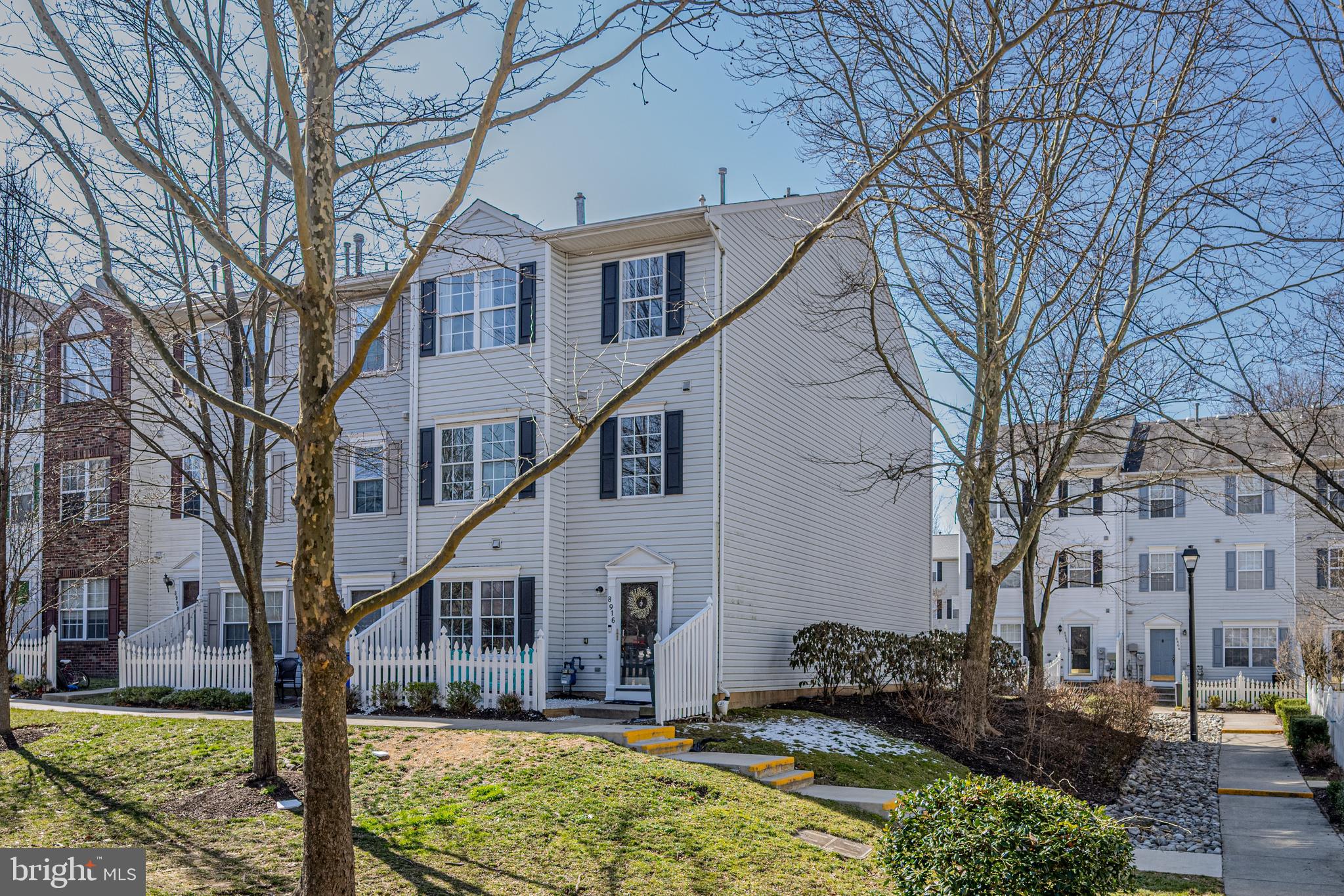 8916 Mallard Ct