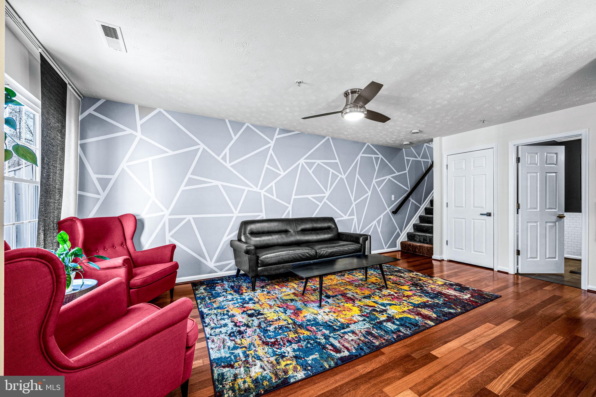8916 Mallard Ct