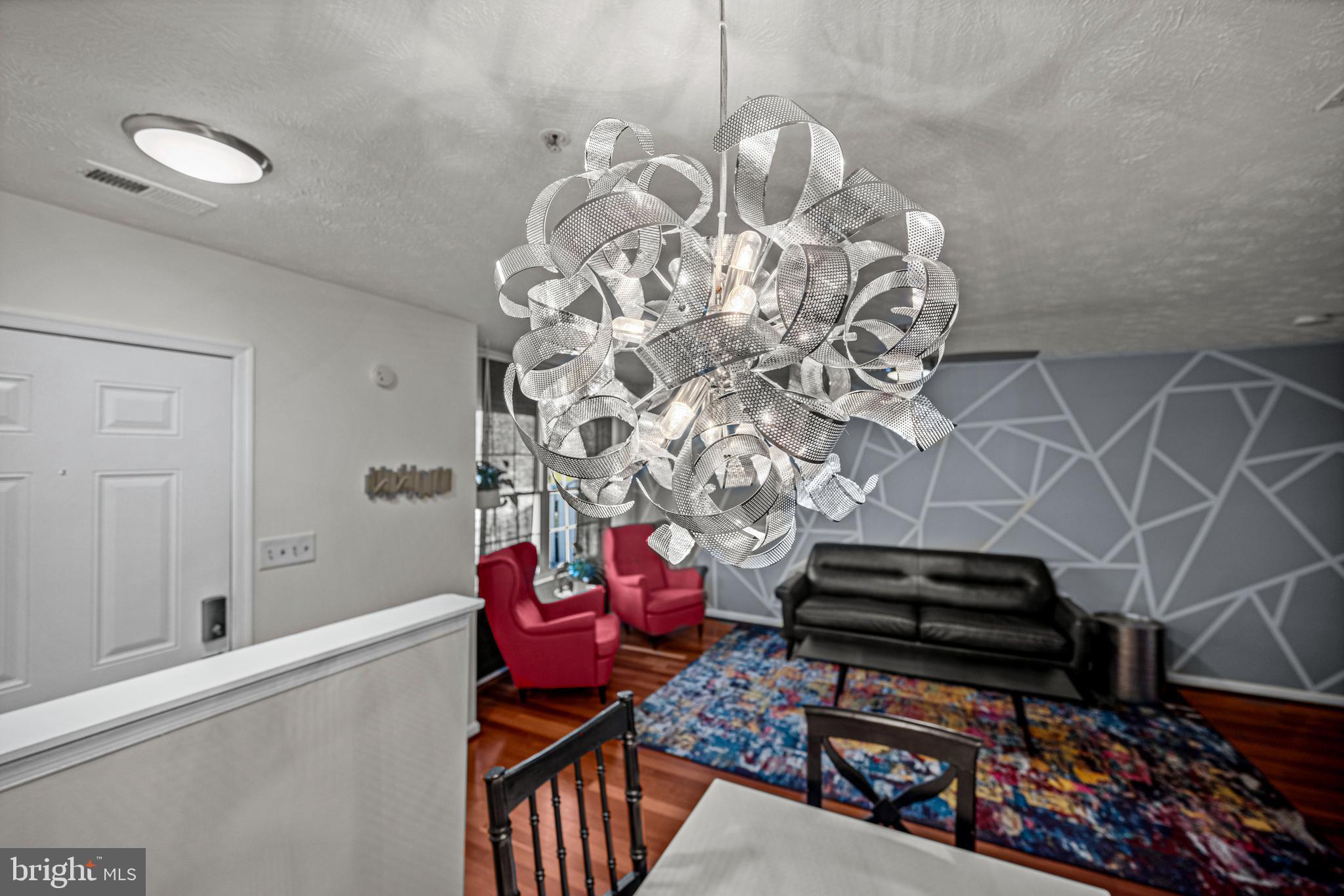 8916 Mallard Ct
