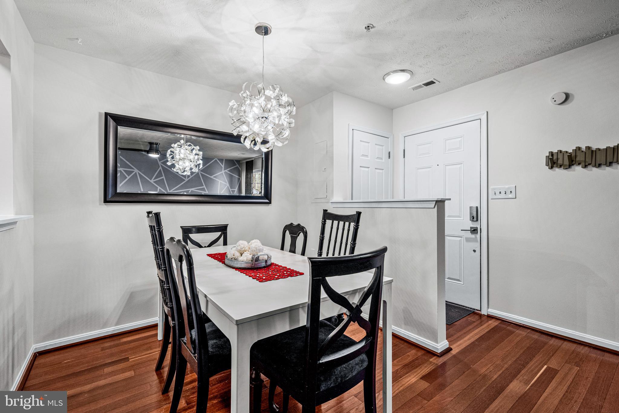 8916 Mallard Ct