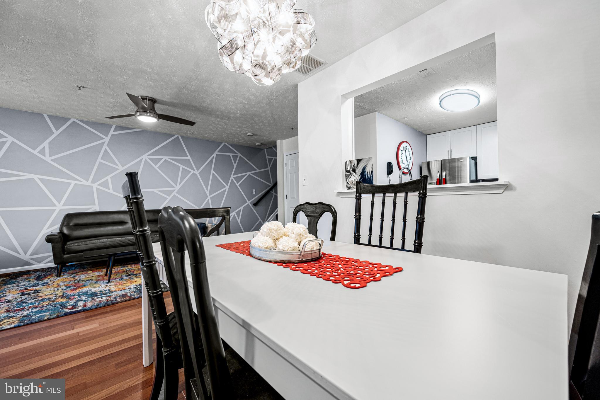 8916 Mallard Ct