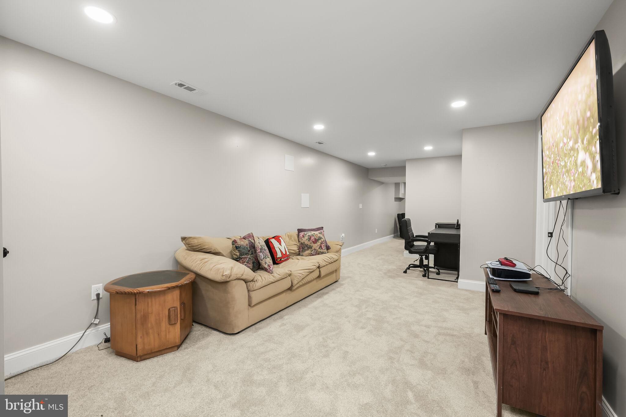 2613 Jonathan Rd