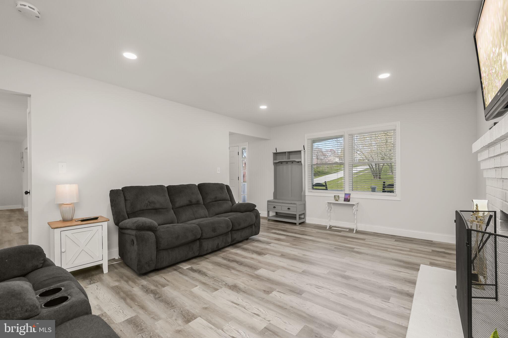 2613 Jonathan Rd