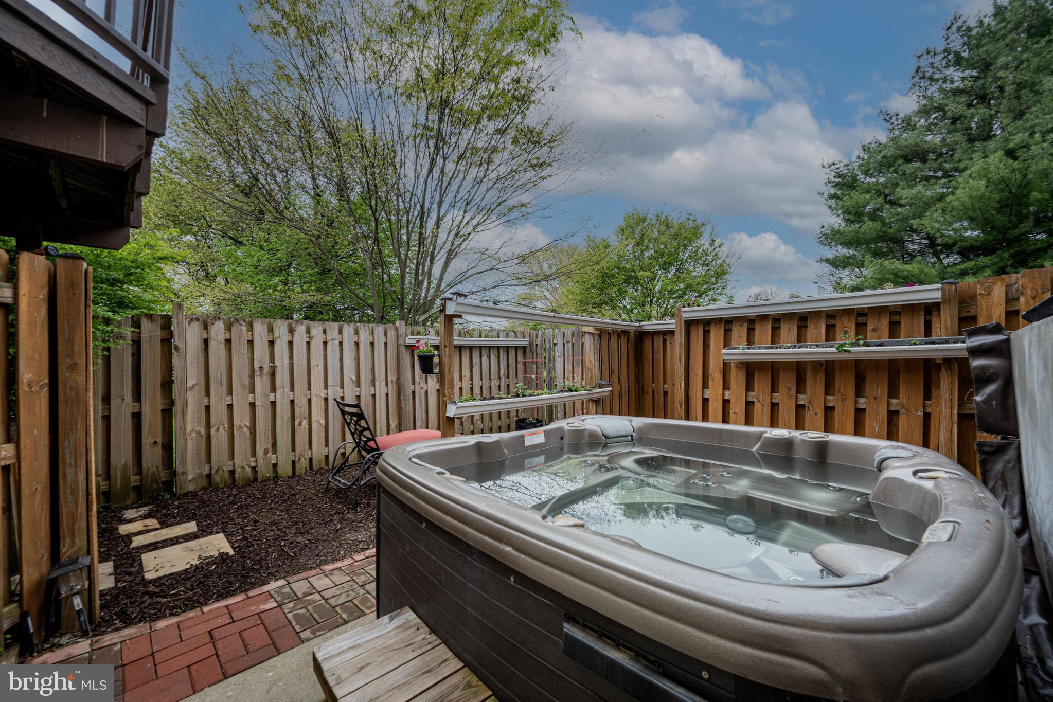 7120 Chilton Ct