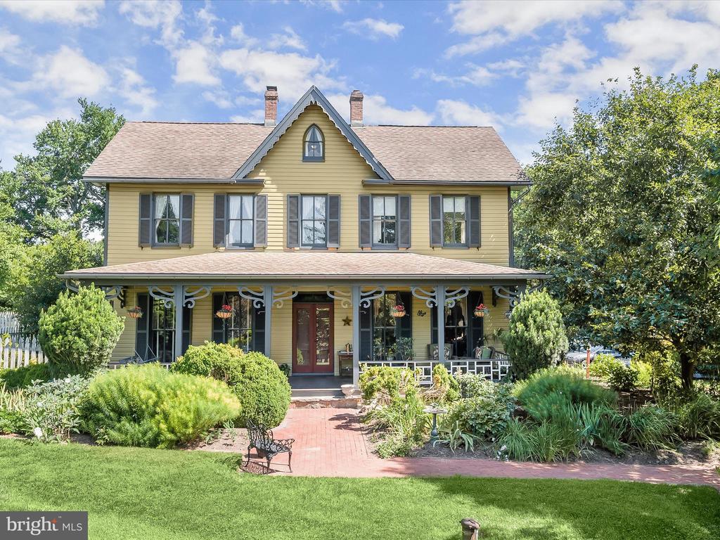 691 River Rd
