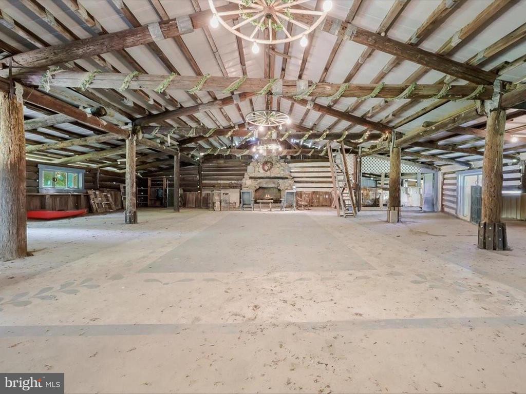 691 River Rd