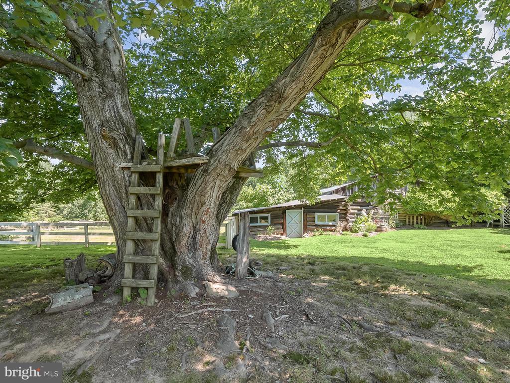691 River Rd