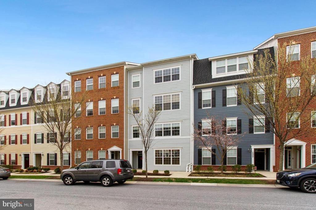5925-1 Logans Way #19