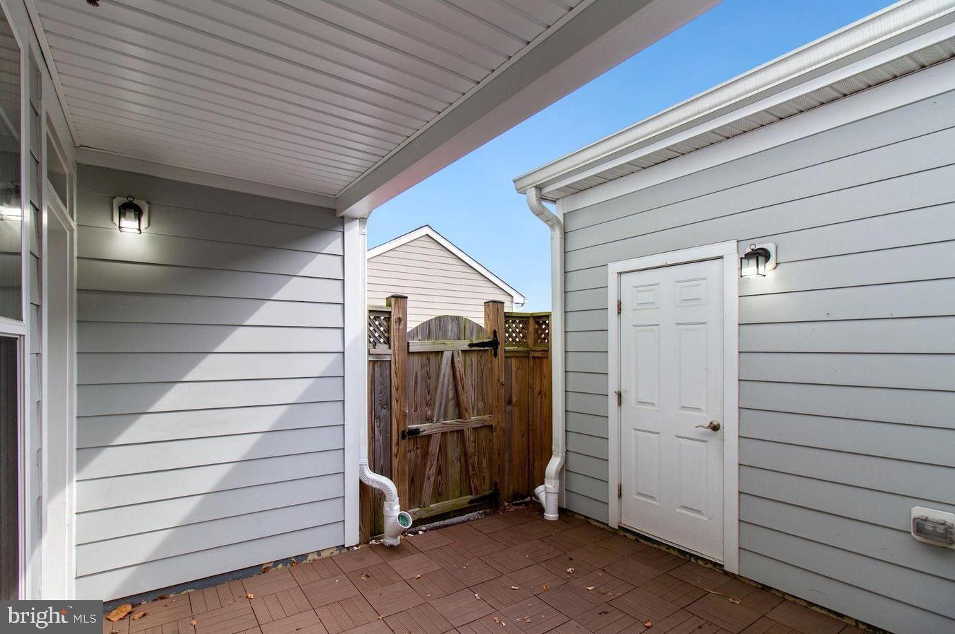 5925-1 Logans Way #19