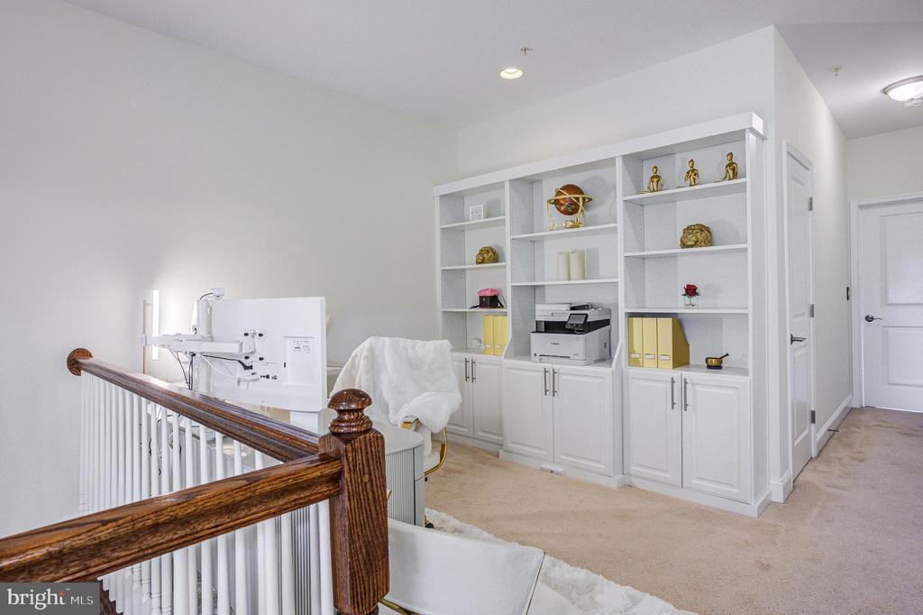 5925-1 Logans Way #19