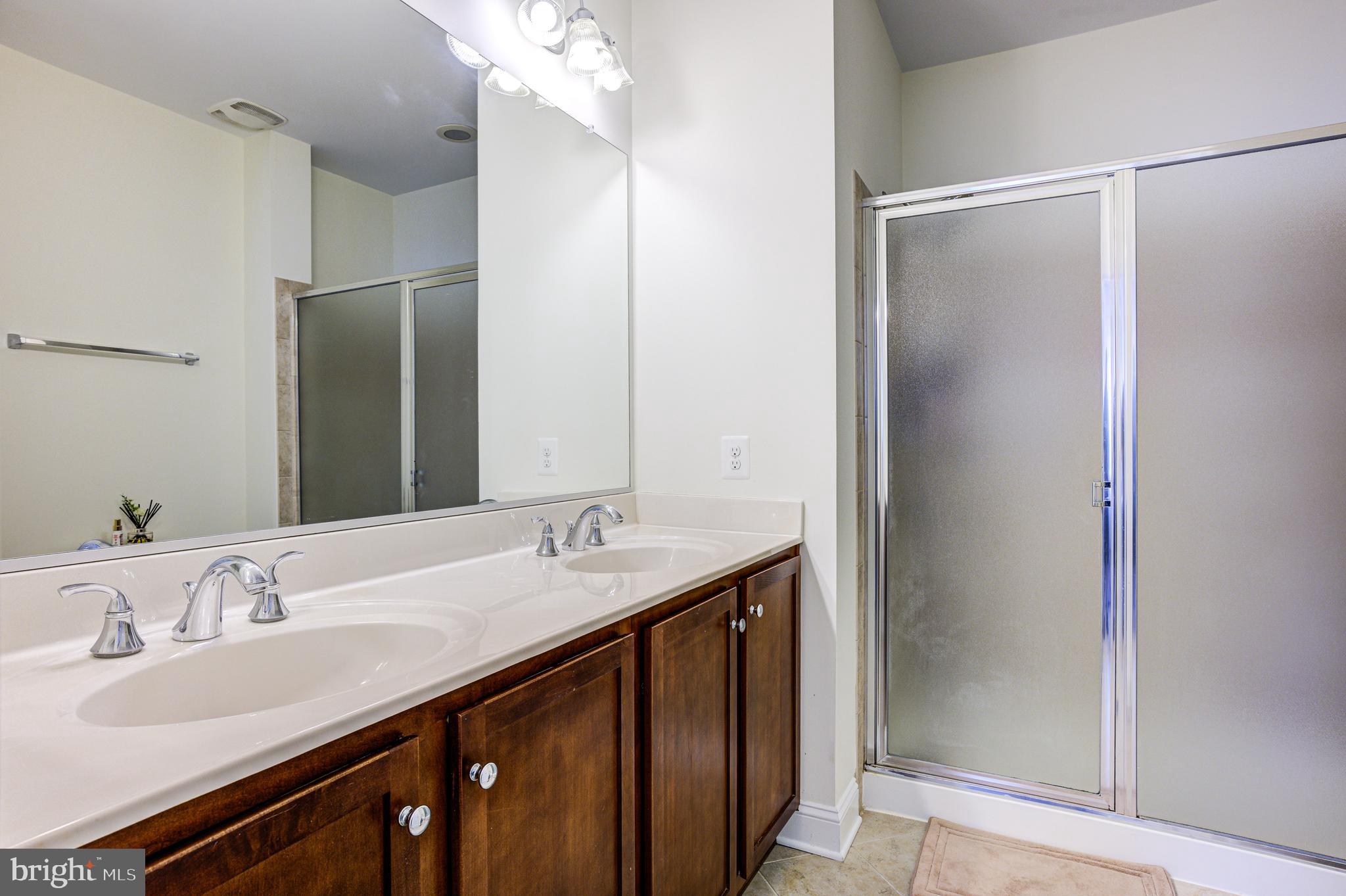 5925-1 Logans Way #19