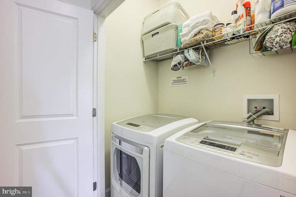 5925-1 Logans Way #19