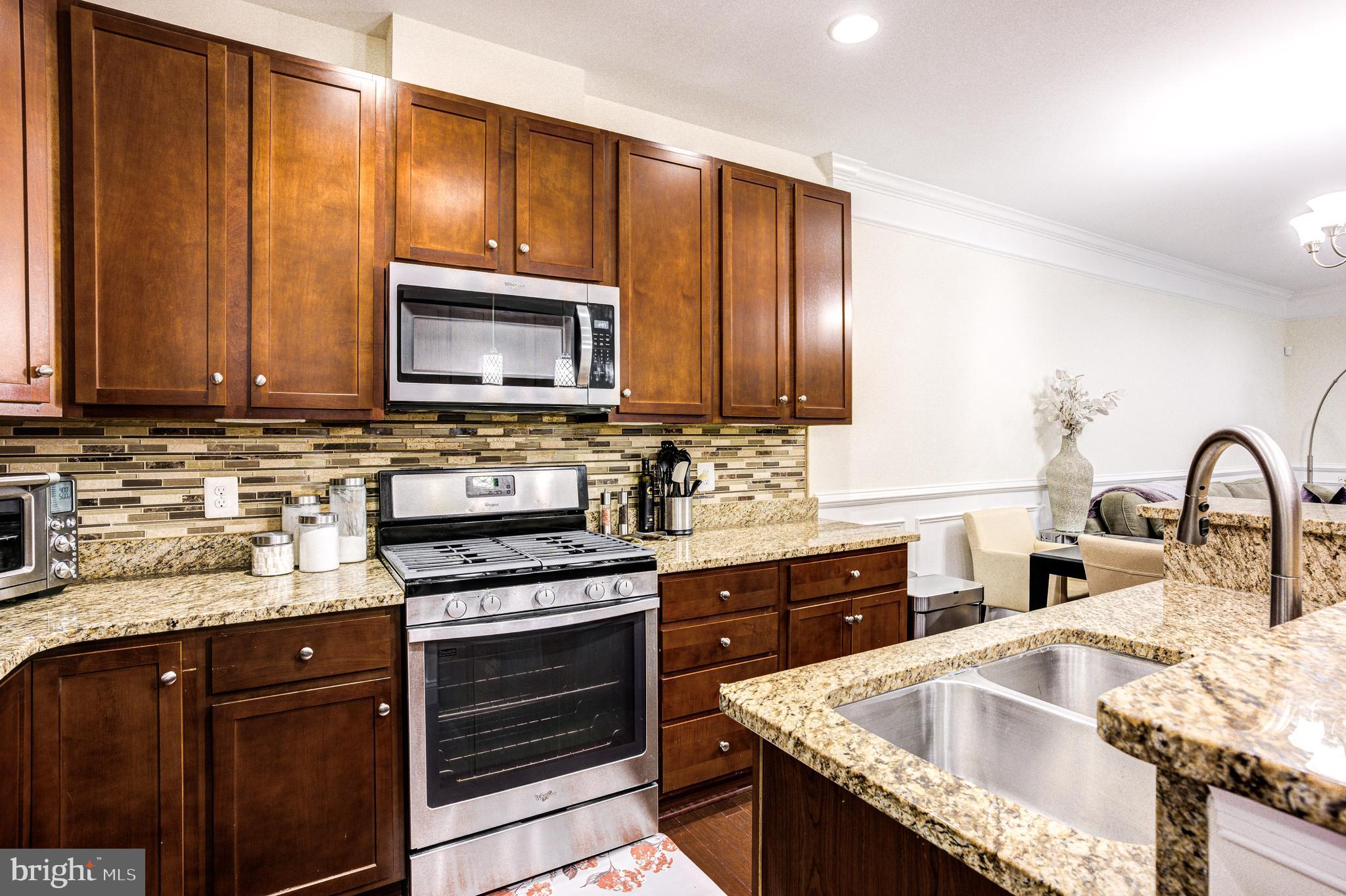 5925-1 Logans Way #19