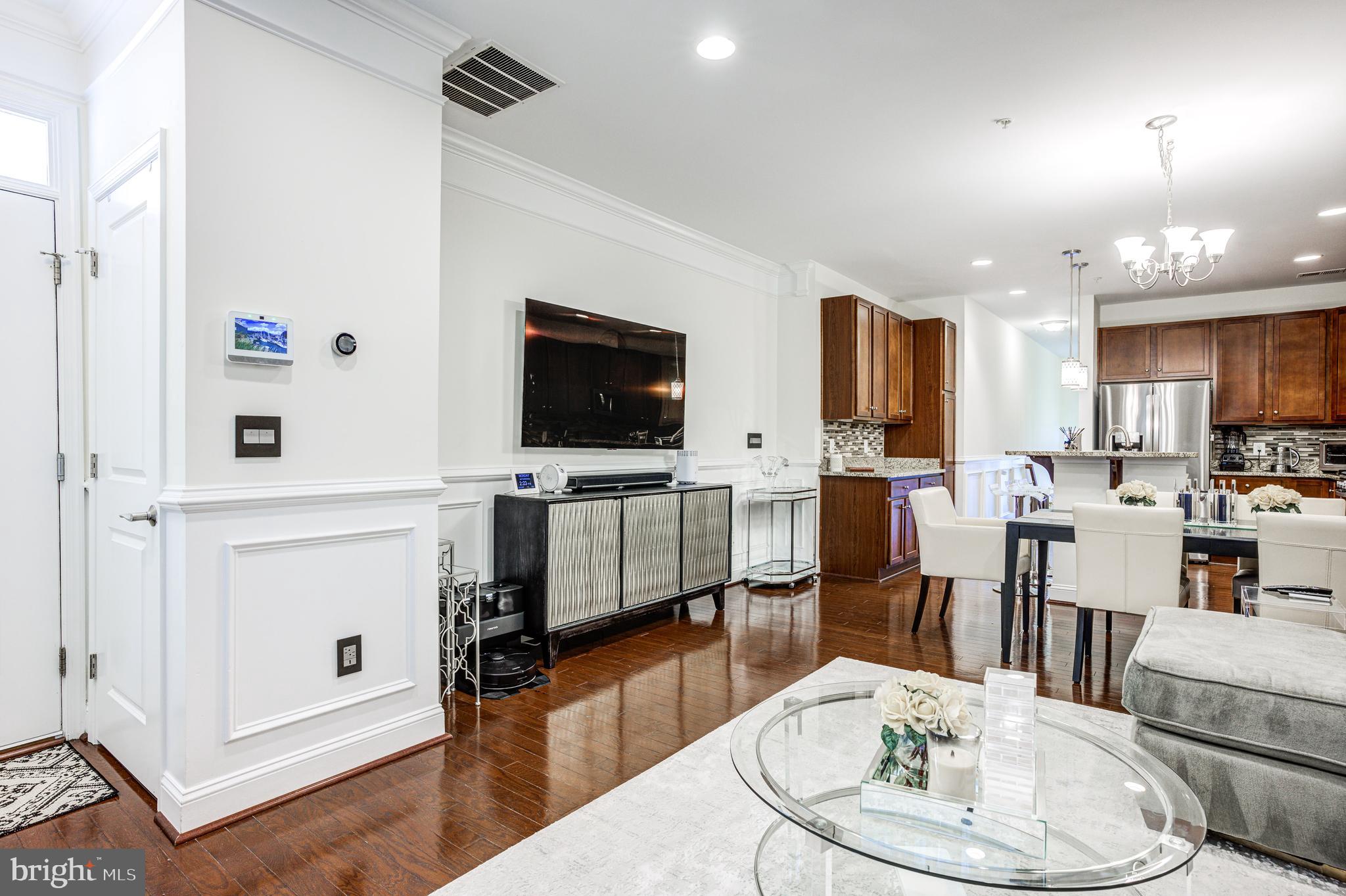 5925-1 Logans Way #19