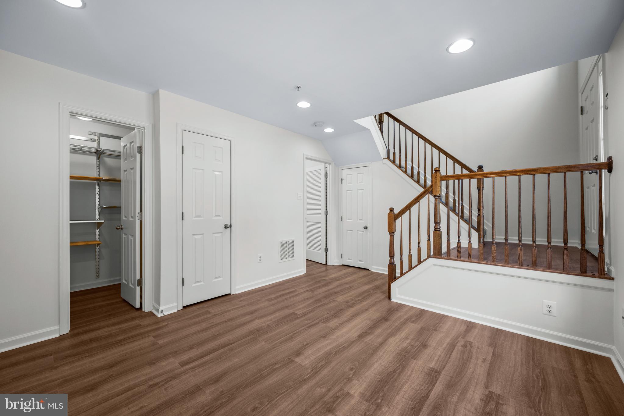 8245 MacIntosh Ct #61