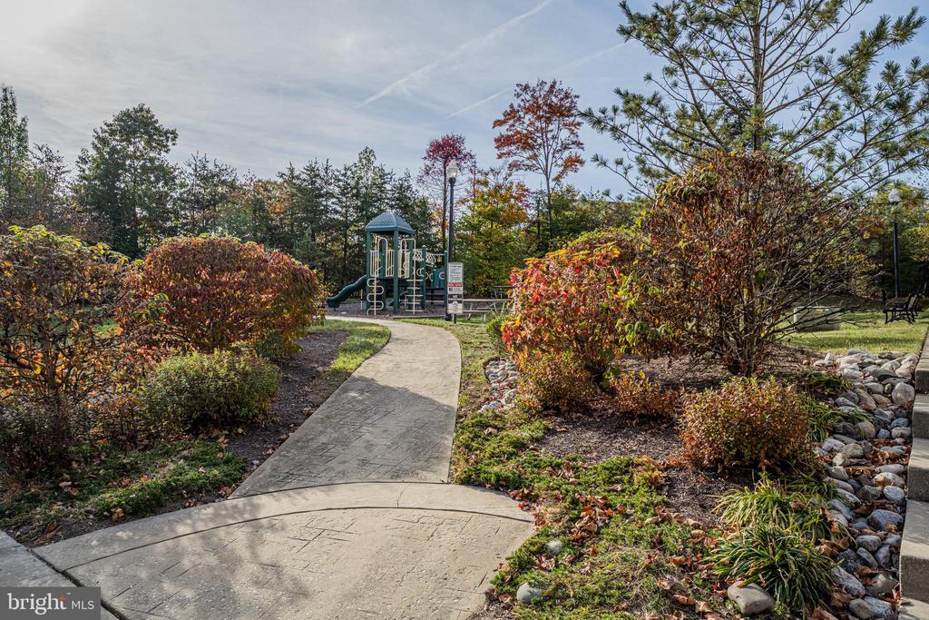8245 MacIntosh Ct #61