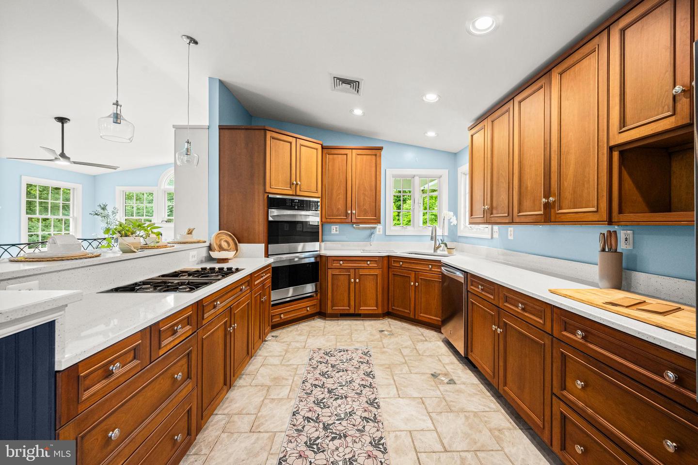 10318 Globe Ct