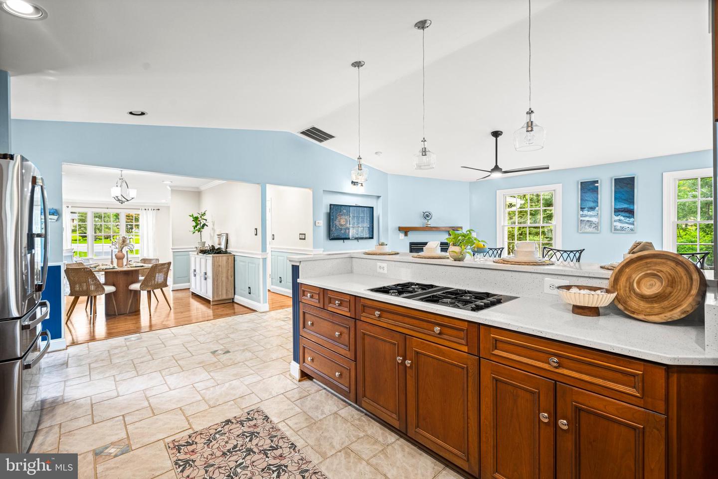 10318 Globe Ct